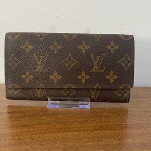 Louis Vuitton Monogram Bifold Checkbook Wallet